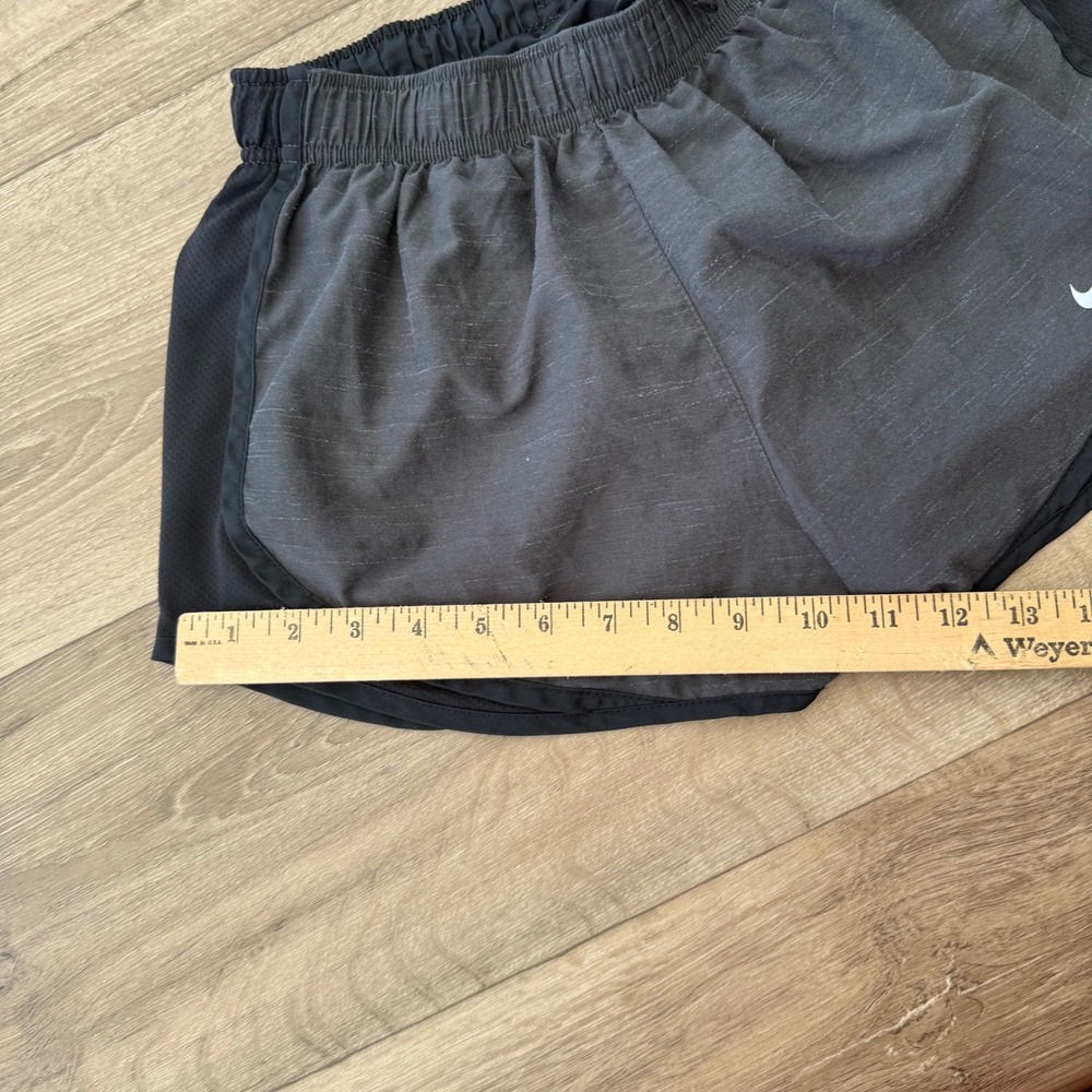 Nike Dri-FIT Womens Space Dye Running Shorts Gray Black Mesh Small 0951 - Picture 3 of 6